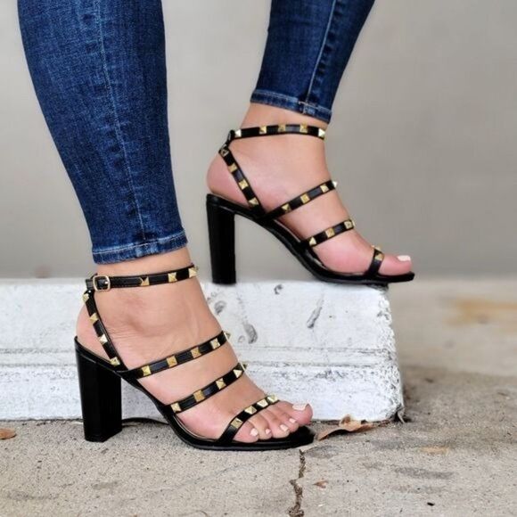 Women's Studded Strappy Chunky Heels Sandals Black Color - Picture 2 of 4